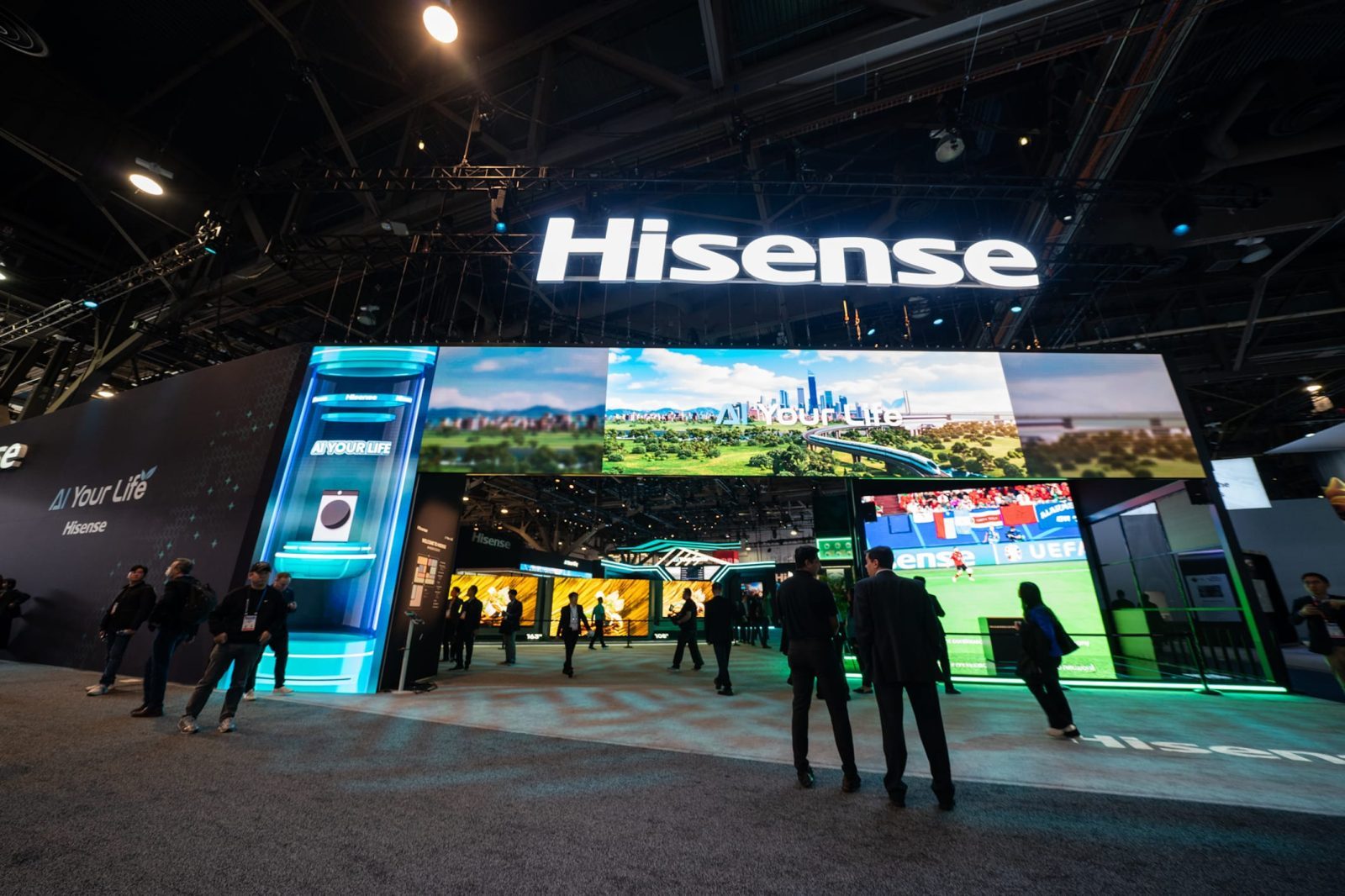 CES 2025: Hisense definiert neue Standards mit KI und innovativen TV-Displays
